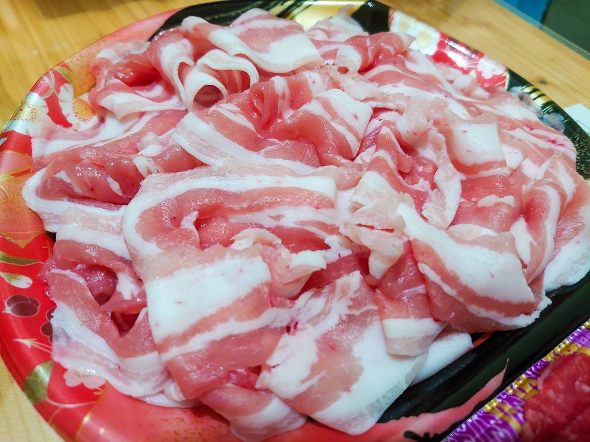 肉のヨリヤ豚肉