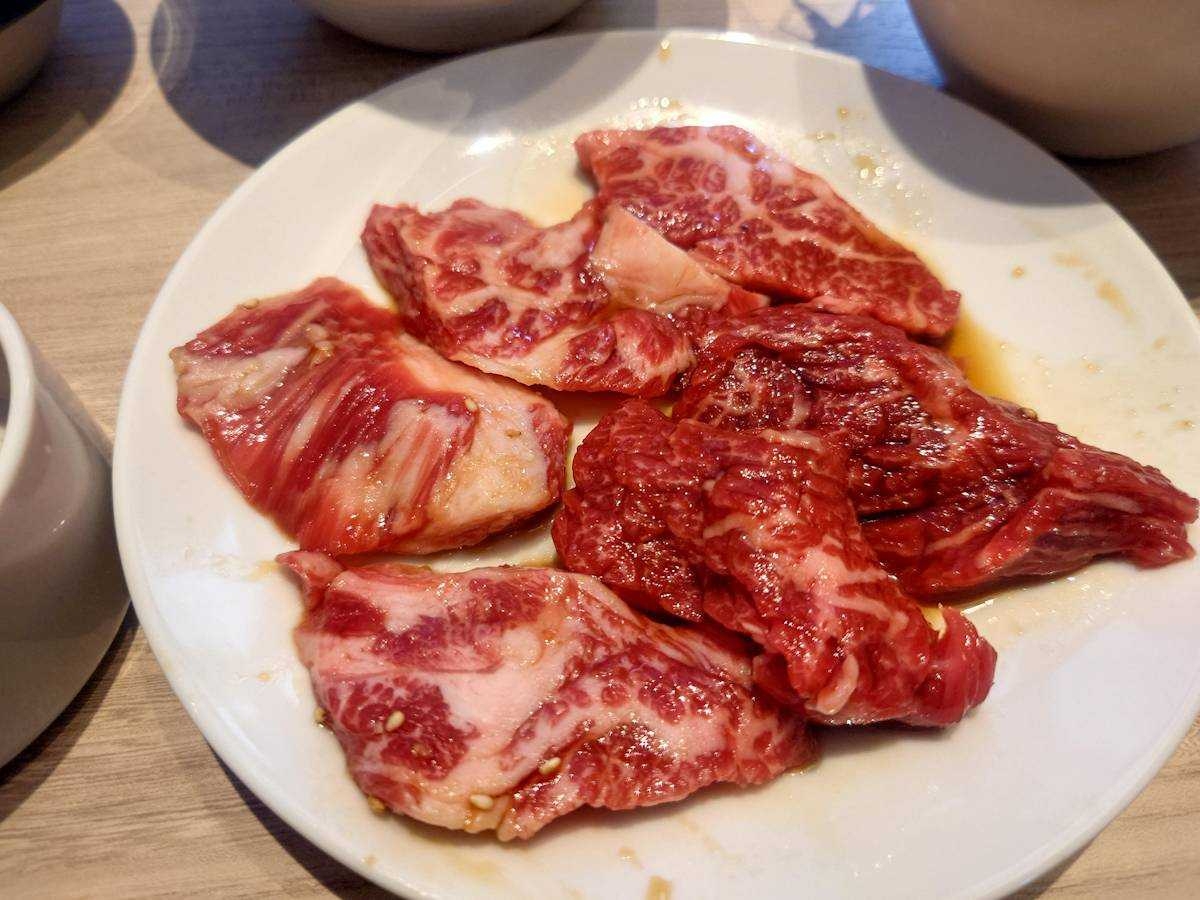 焼肉・中華 千成　和牛カルビ・ハラミ