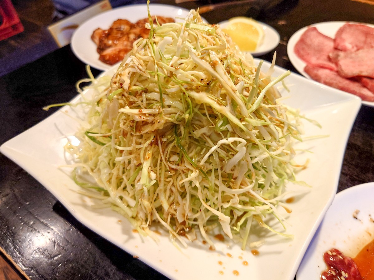 肉喰らう's麺　キャベツ