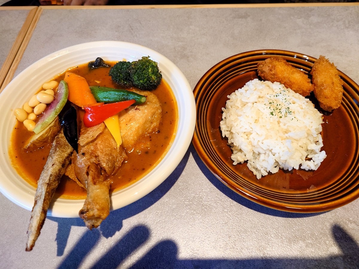 Rojiura Curry SAMURAI.ジ アウトレット湘南平塚　骨付きチキンと野菜