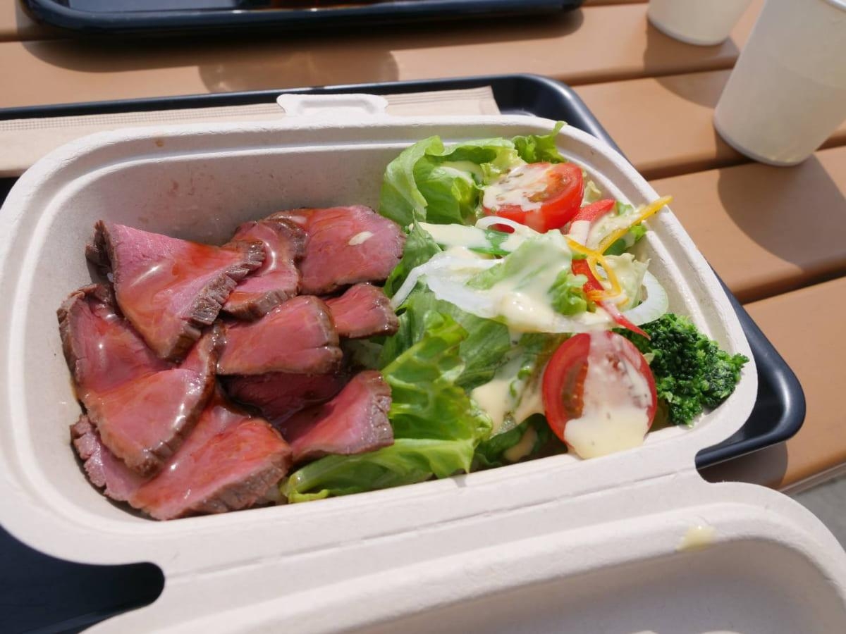 ナイタイテラス　ローストビーフ丼