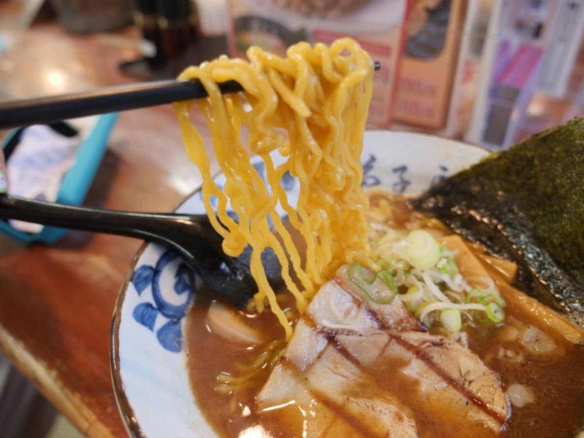 弟子屈ラーメン 弟子屈総本店 魚介しぼり醤油ラーメンアップ画像