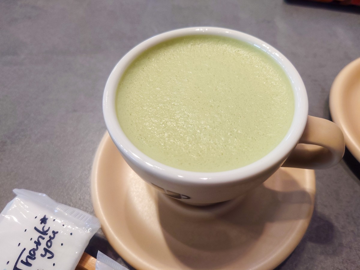 WEINS-PARK-U-BASE-海⽼名店　抹茶ラテ