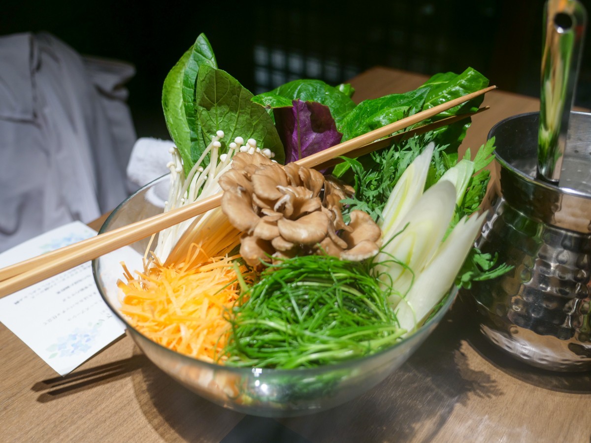 鉄板・しゃぶしゃぶ樹木〜juju〜旬の地採れ鍋野菜