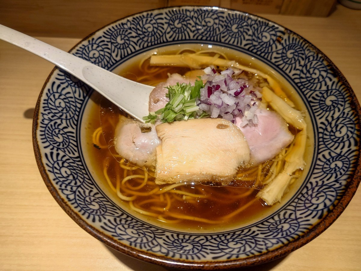 地鶏と蟹 中華そば 礎 本厚木駅　上州地鶏中華そば