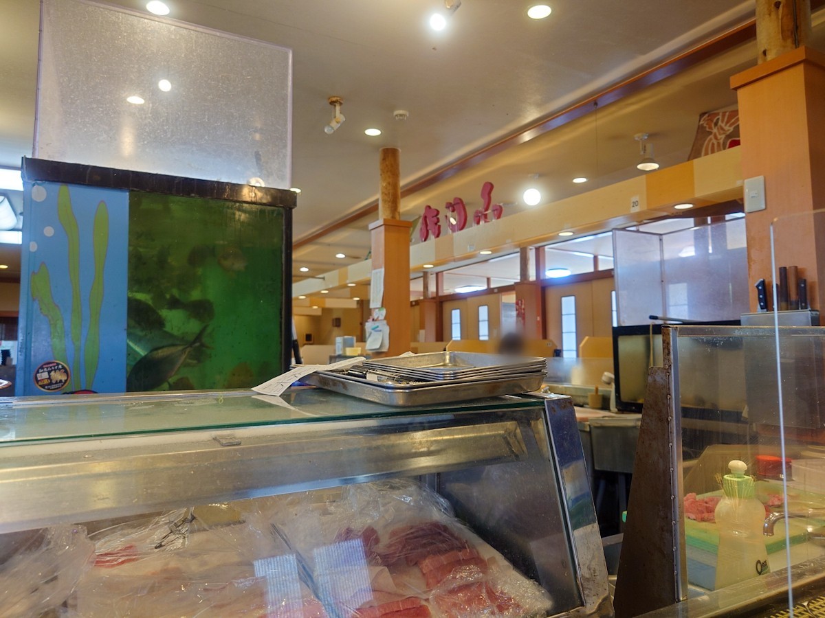 江戸前回転寿司 海鮮問屋ふじ丸 伊勢原店　内観