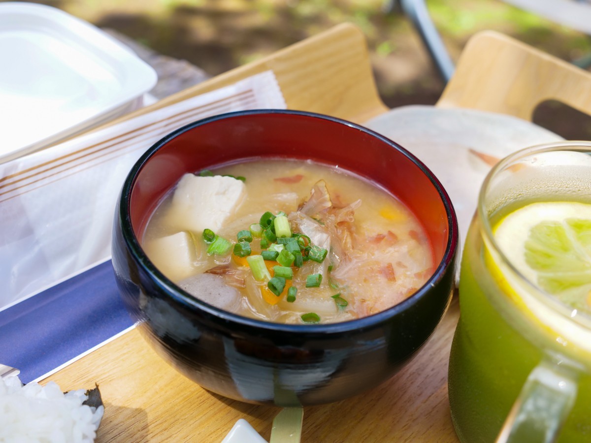 んごカフェかえる亭御代田 具沢山みそ汁