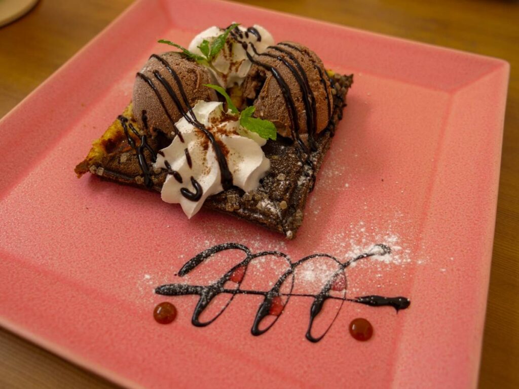 Oriental Cafe SUIREN（オリエンタルカフェ スイレン）店内メニュー