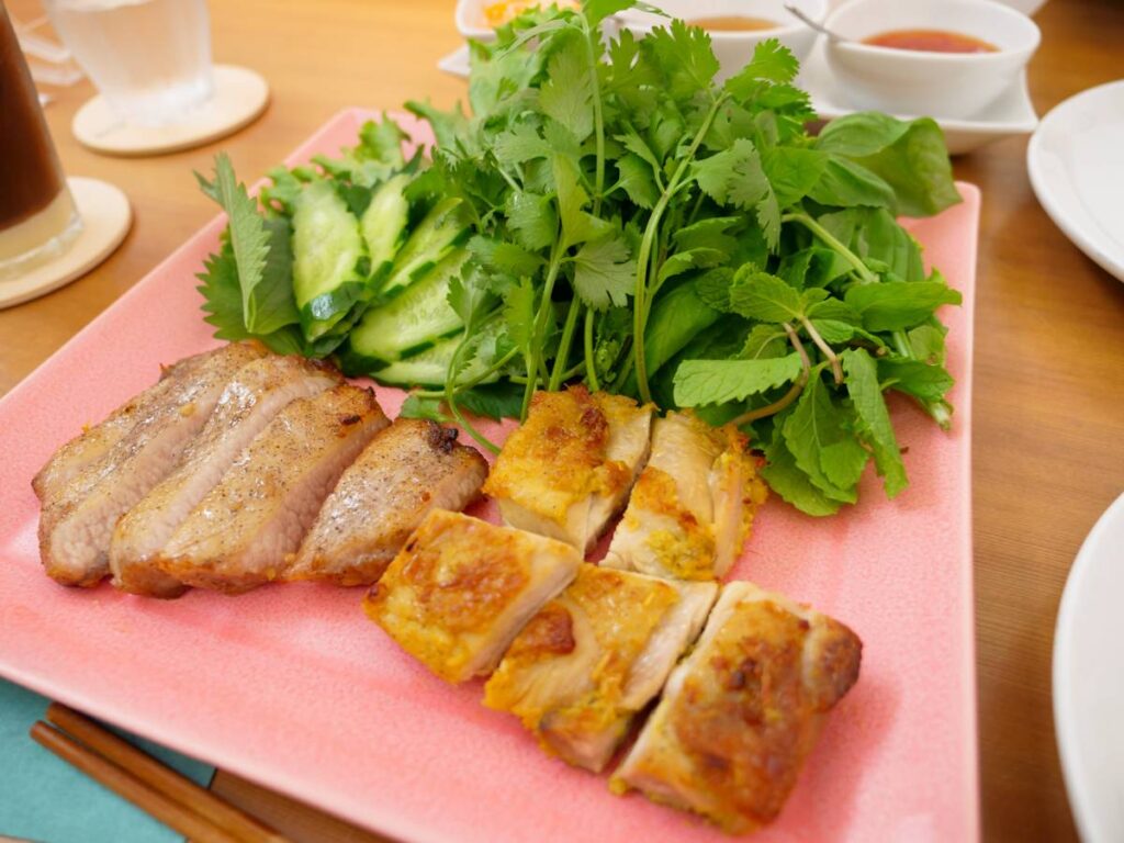 Oriental Cafe SUIREN（オリエンタルカフェ スイレン）店内メニュー