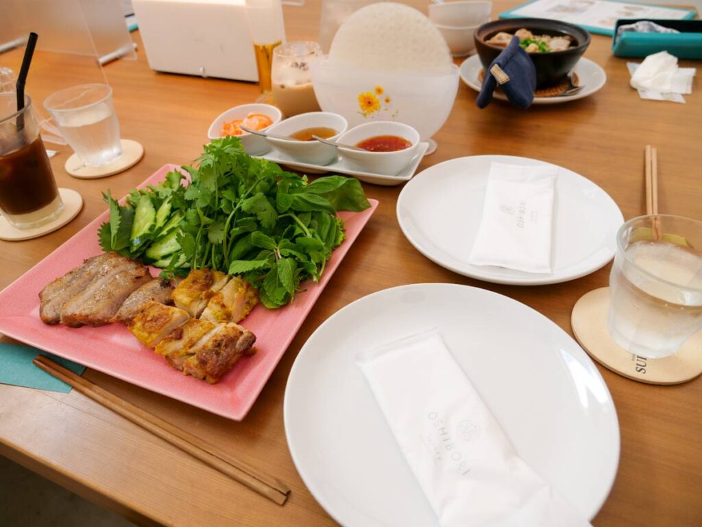 Oriental Cafe SUIREN（オリエンタルカフェ スイレン）店内メニュー