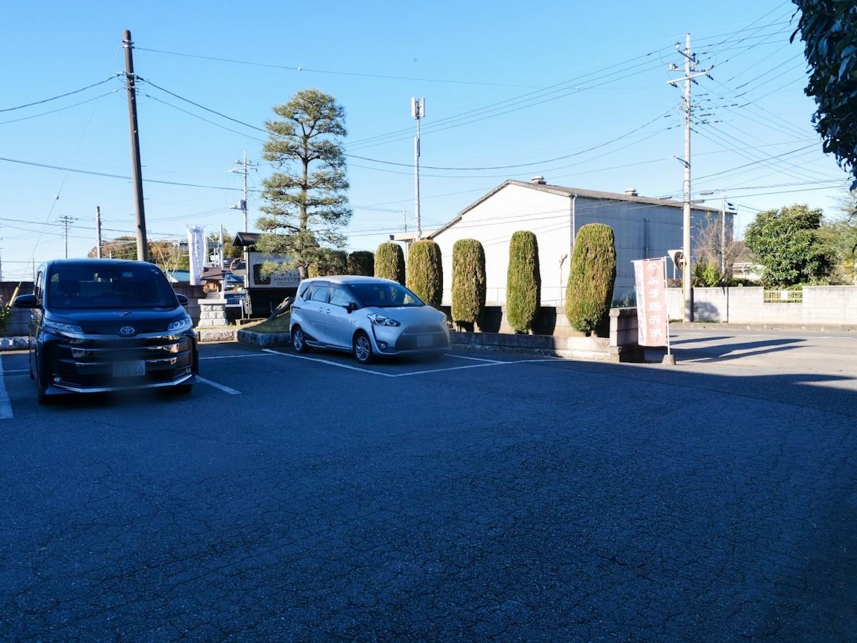 ヤマイチ味噌　駐車場