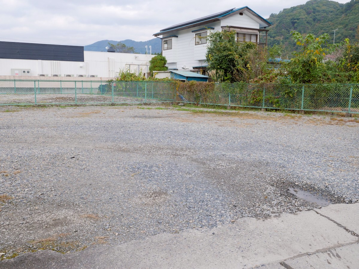御菓子処 青柳 駐車場