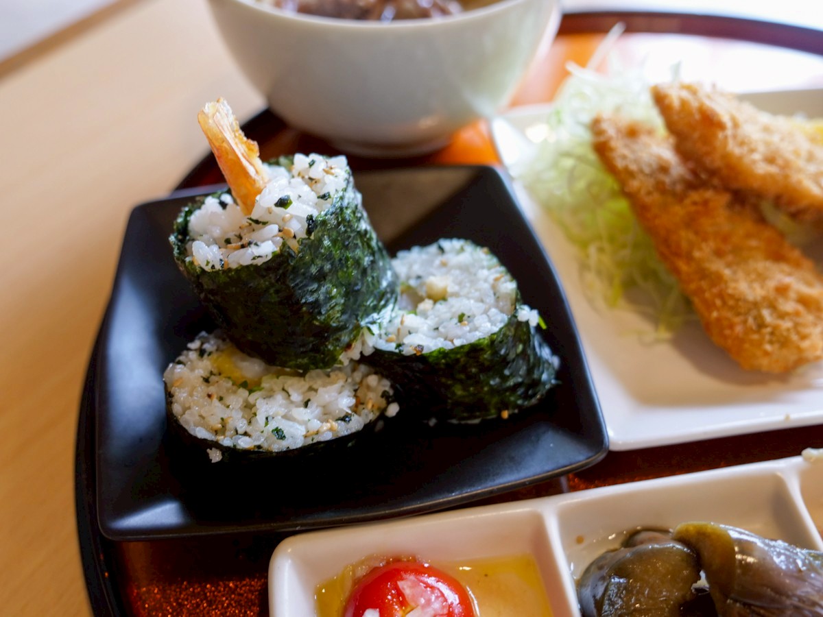 あじっこ　えび天巻き