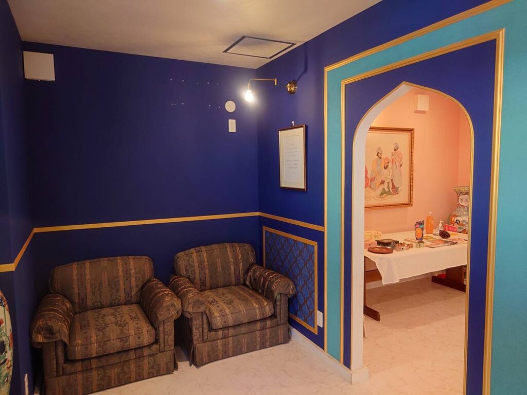 オディッシャ(ODISHA)店内