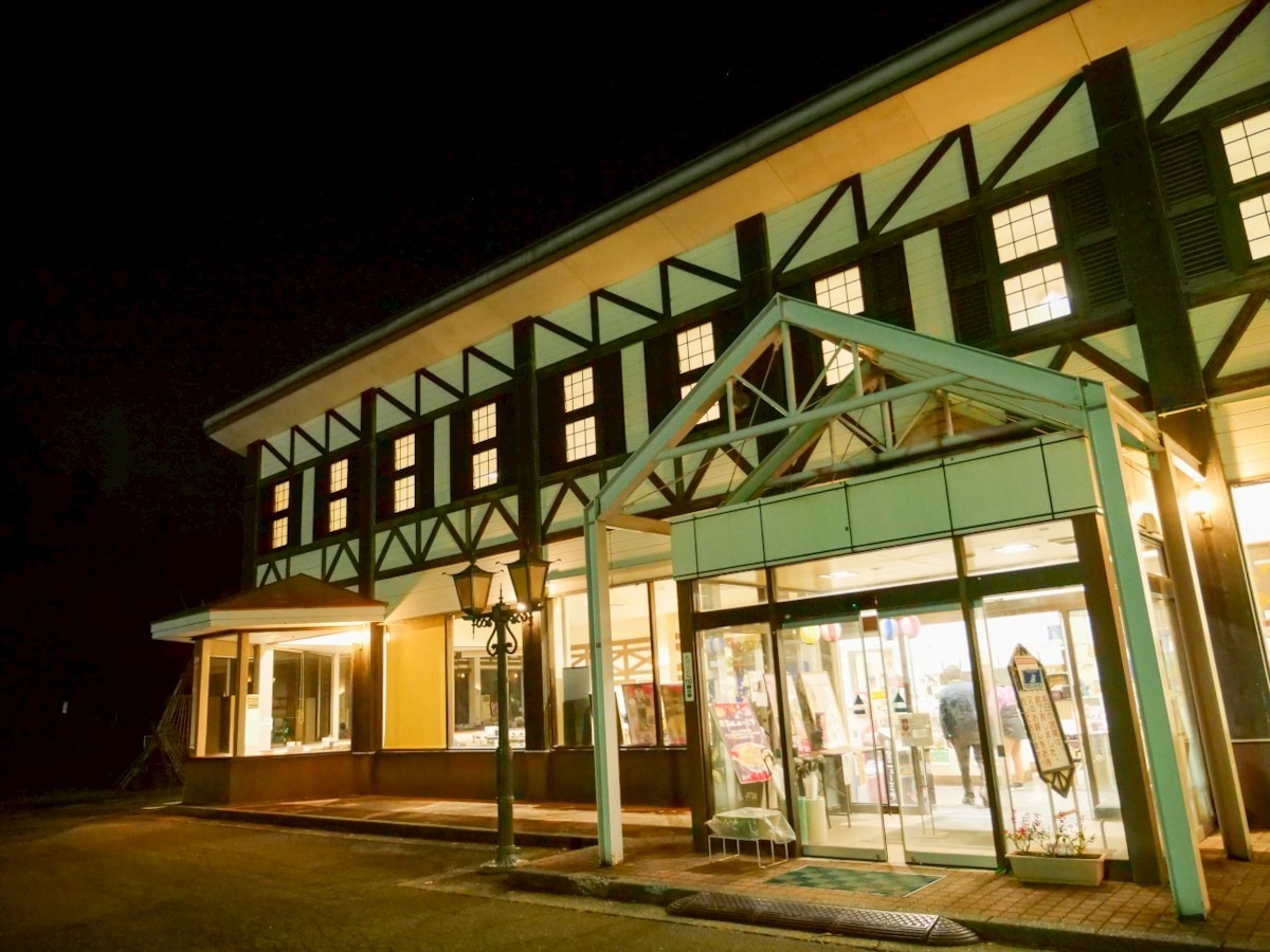 食堂ニューミサ 外観