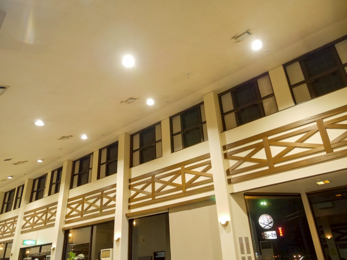 食堂ニューミサ 天井の様子