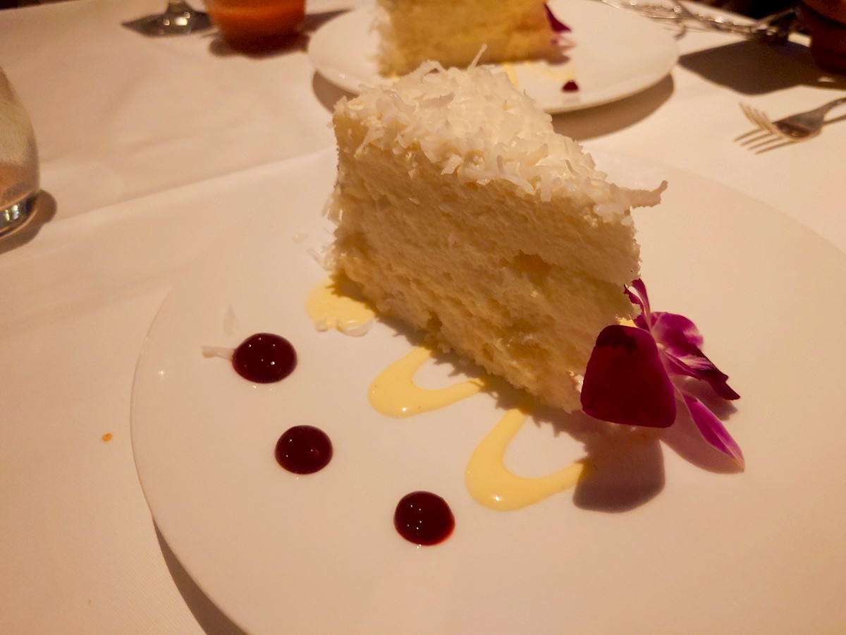 オーキッズ　ココナッツケーキ