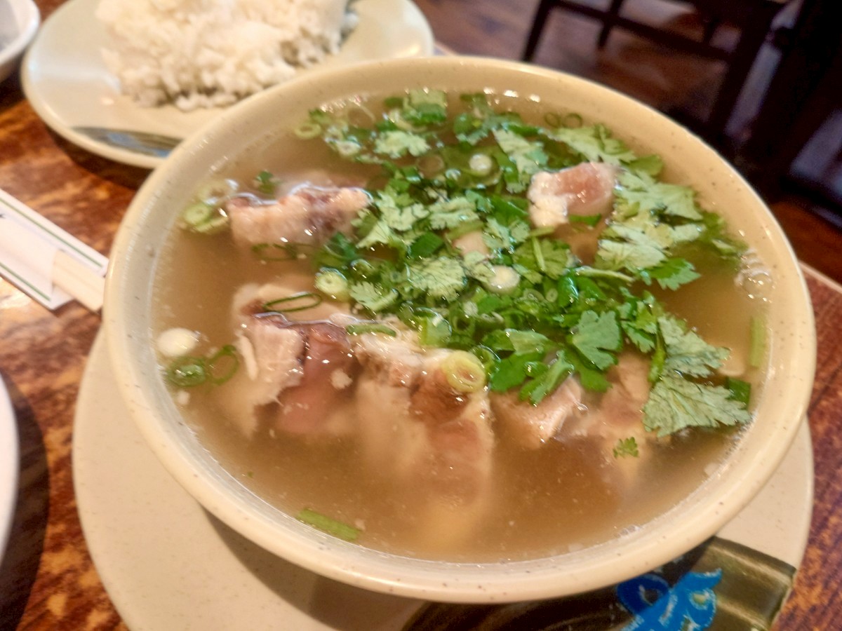 朝日グリル　オックステールスープ　アップ画像