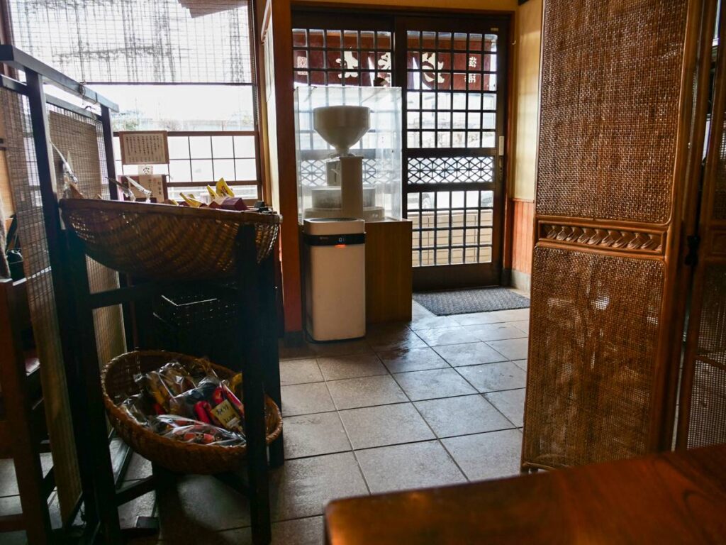 茅ヶ崎 そば処 榮家外観