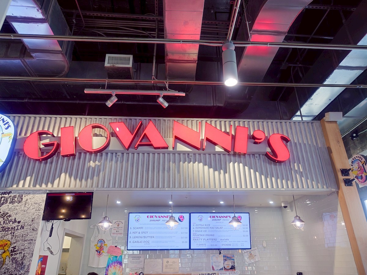 Giovanni's Shrimp 店舗カウンター正面の様子