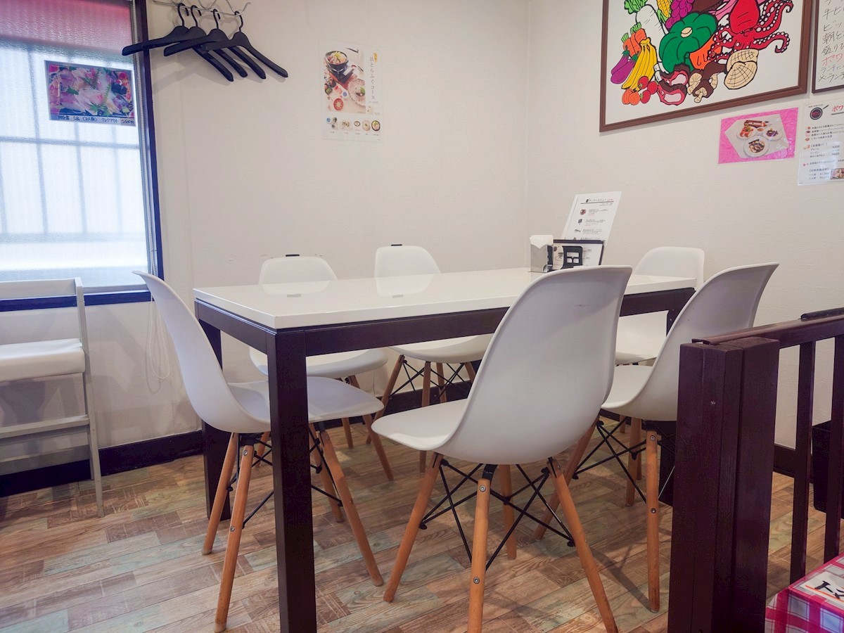 ポワレ テーブル席