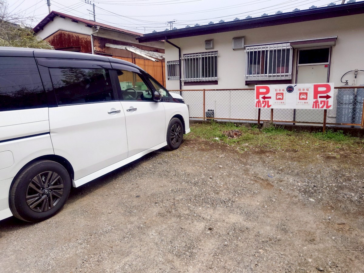 ポワレ 駐車場の様子