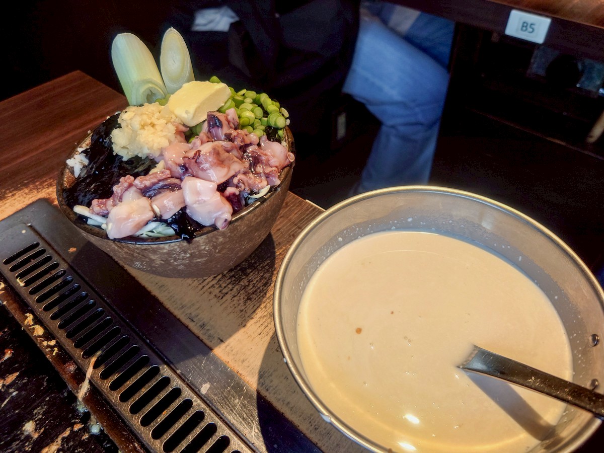 月島もんじゃ もへじ 上野 いか墨もんじゃ