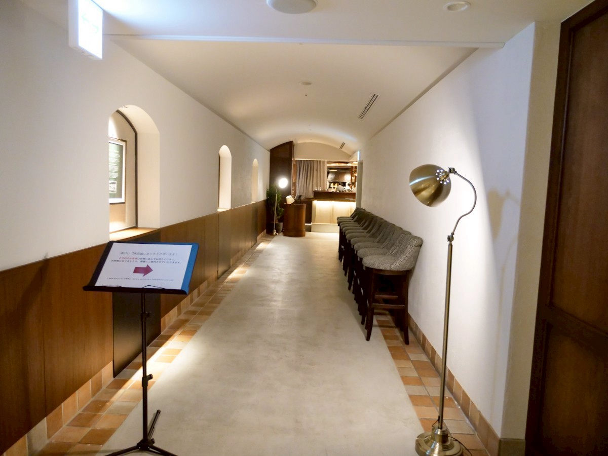 MONDO モンド 相模大野 店舗入り口