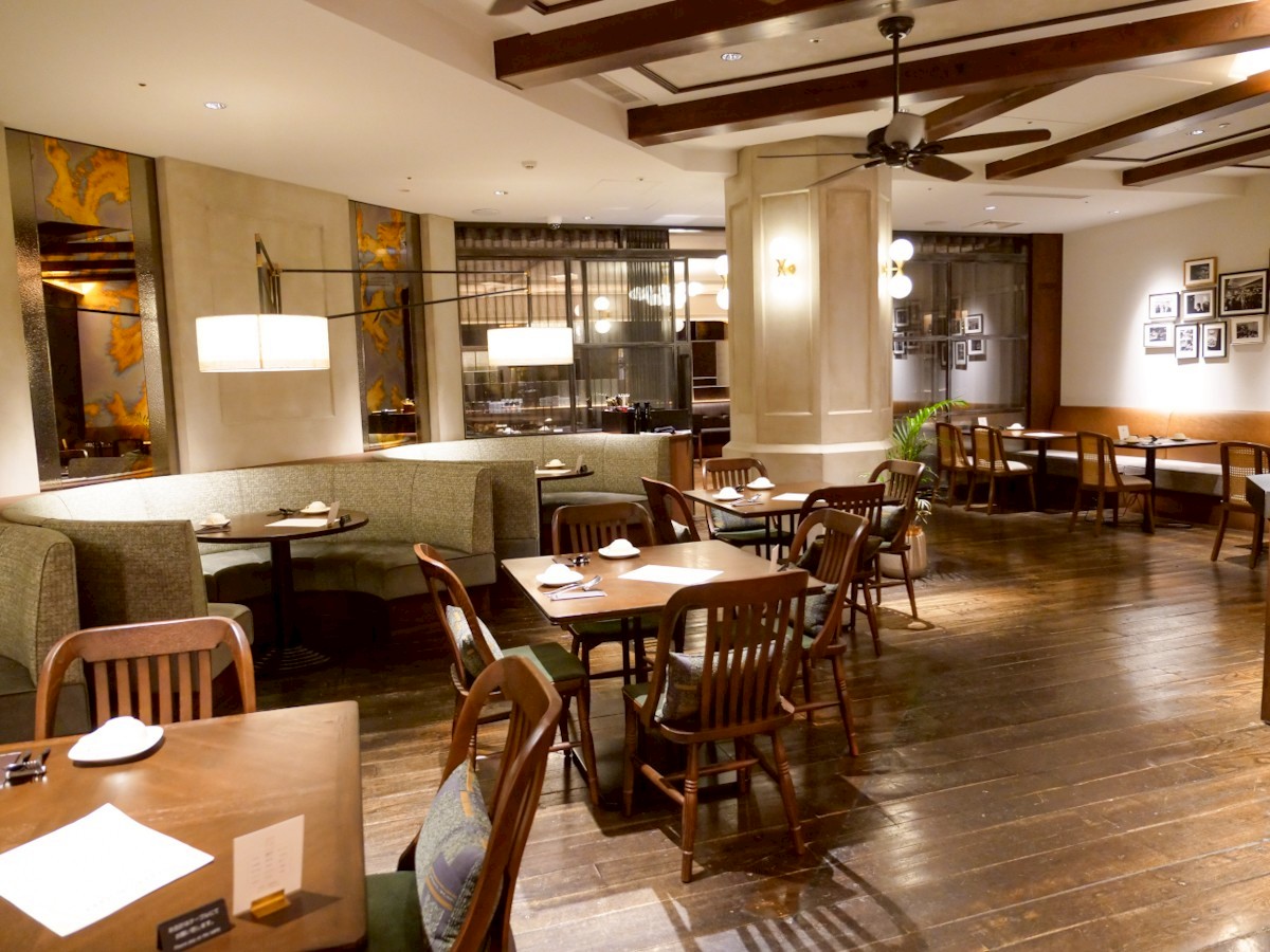 MONDO モンド 相模大野 内観