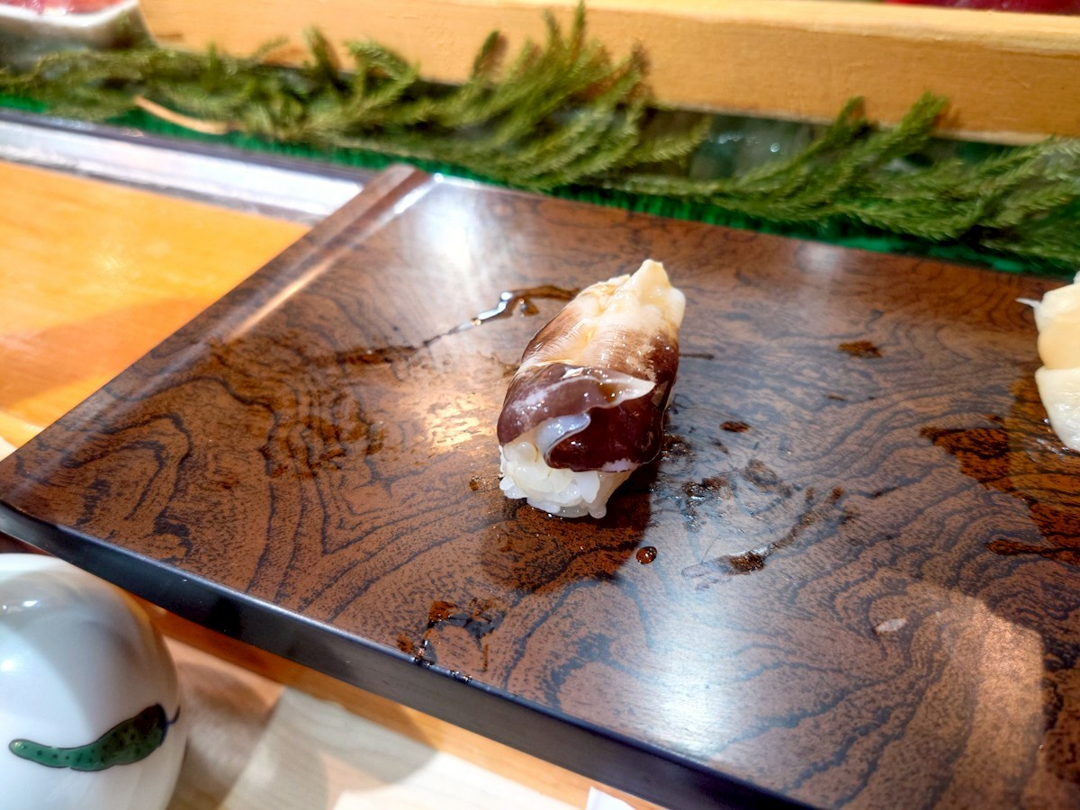 築地すし大本店　トリガイのにぎり