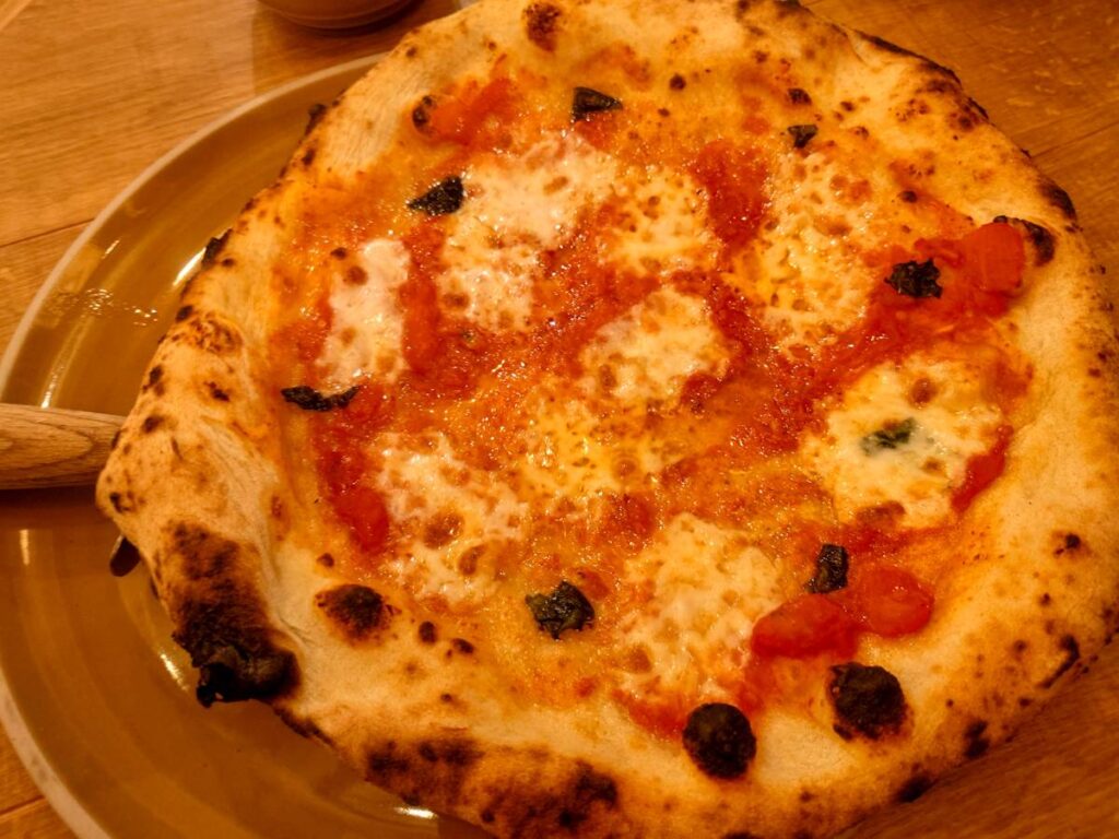 PISOLAのマルゲリータピザ