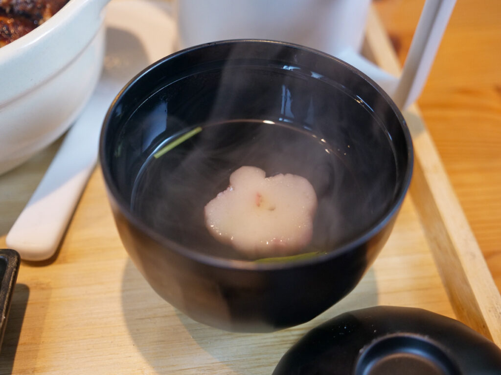 うな美のひつまぶしに付くお吸い物