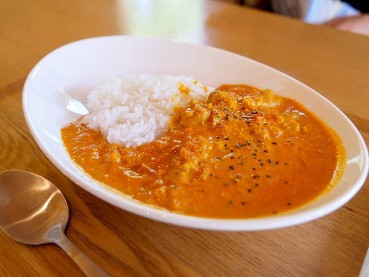 NIWA＋ カフェ＆ドッグラン バターチキンカレー