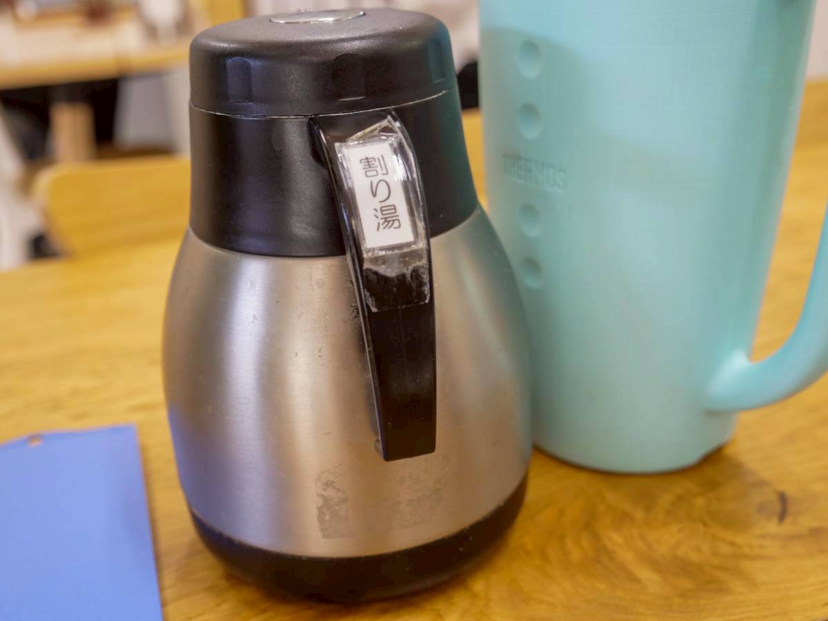 肉汁うどん なぎさ 割り湯